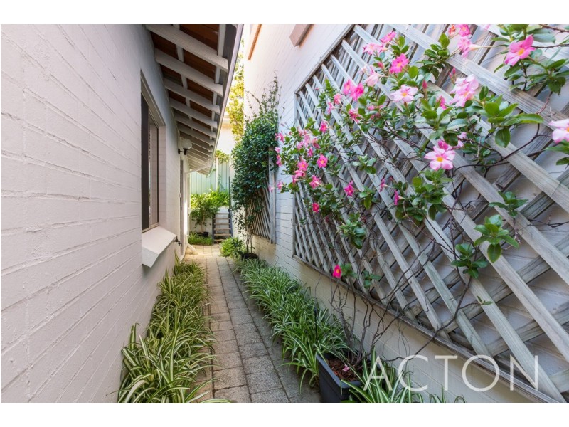 1/1A Osborne Parade, Claremont WA 6010