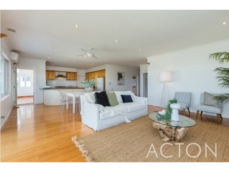 2/11 Salvado Street, Cottesloe WA 6011