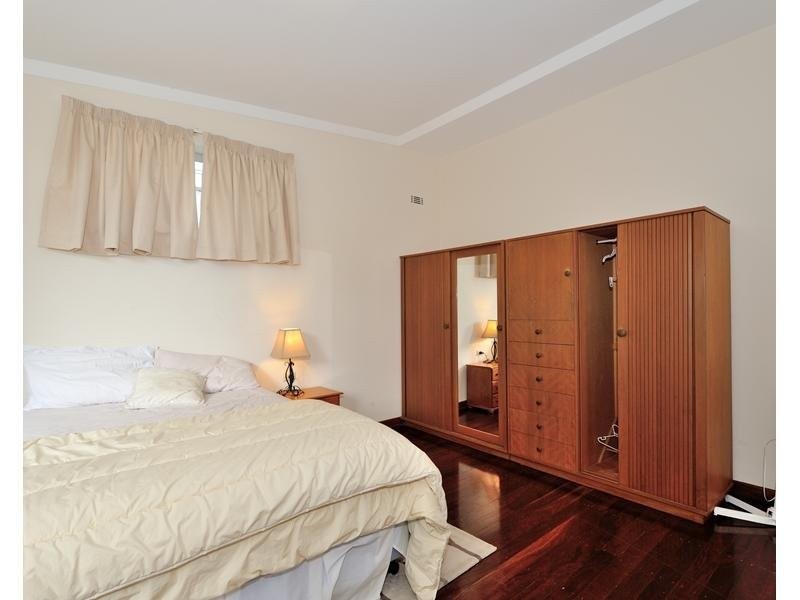 5 Geraldine Street, Cottesloe WA 6011