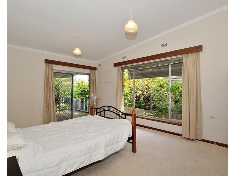 5 Geraldine Street, Cottesloe WA 6011