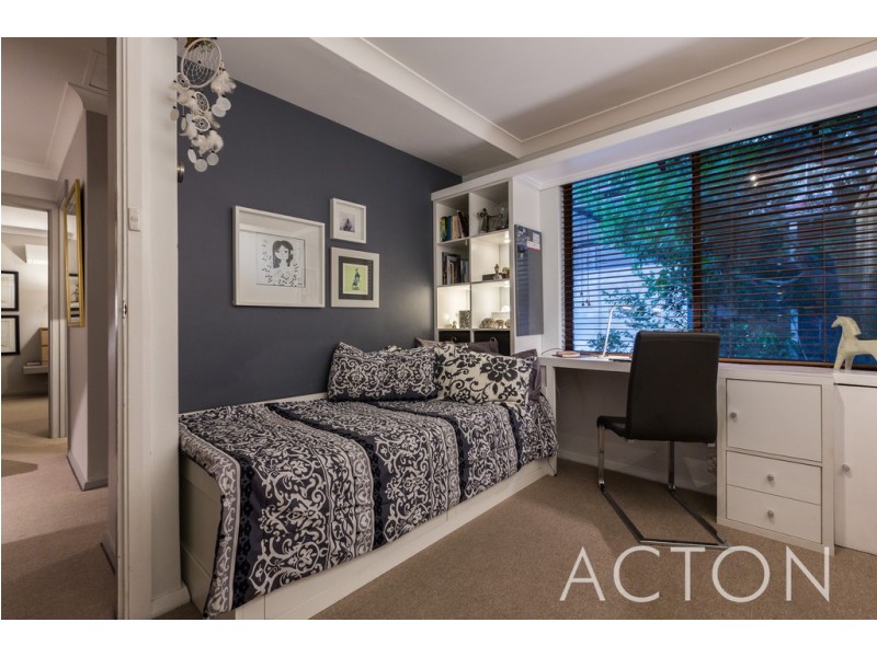 6/5 Elliott Road, Claremont WA 6010