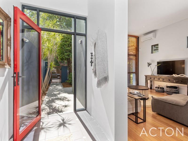 35 Woolwich Street, West Leederville WA 6007
