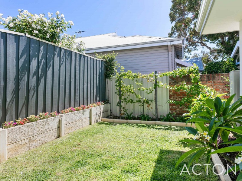 32 Horgan Street, Mosman Park WA 6012