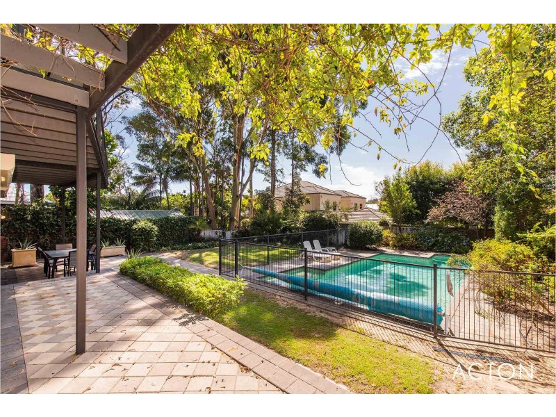 13 Hotchin Street, Dalkeith WA 6009