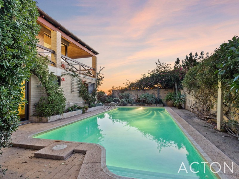 2 Surbiton Road, East Fremantle WA 6158