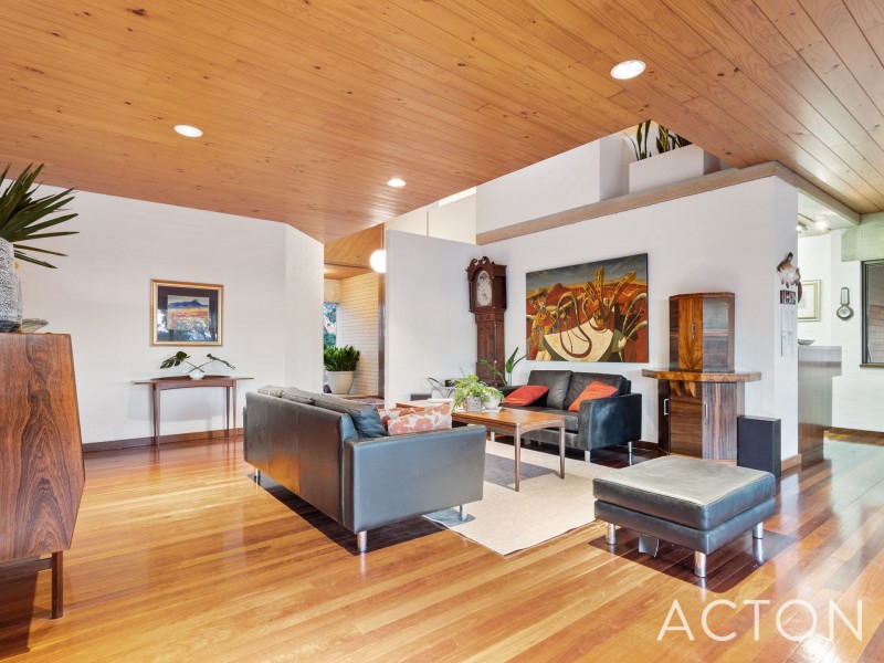 2 Surbiton Road, East Fremantle WA 6158