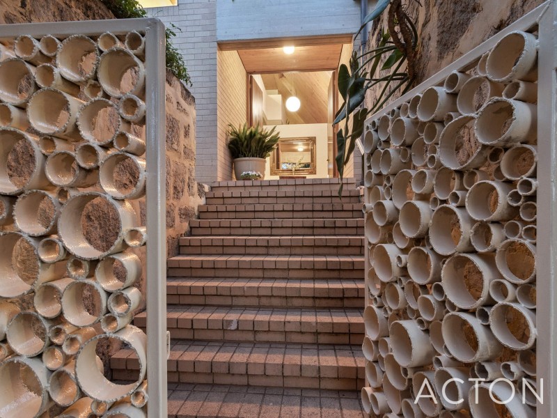 2 Surbiton Road, East Fremantle WA 6158