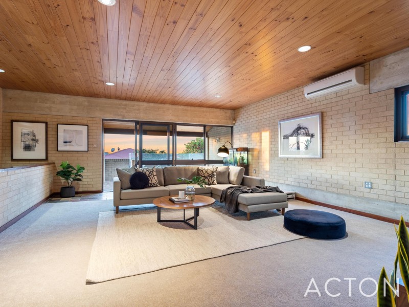 2 Surbiton Road, East Fremantle WA 6158