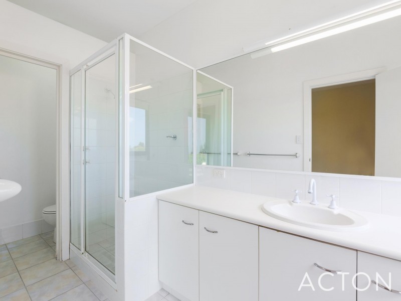 7/2 Bindaring Parade, Claremont WA 6010