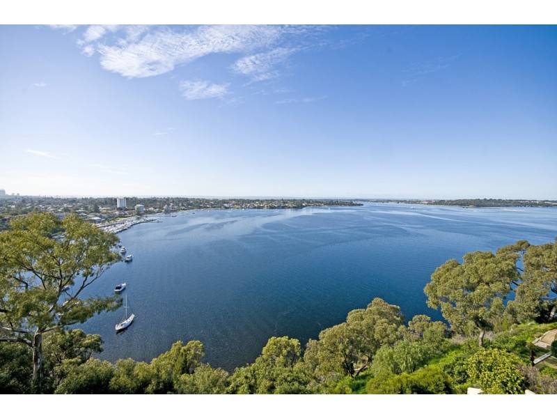 9/2 Bindaring Parade, Claremont WA 6010