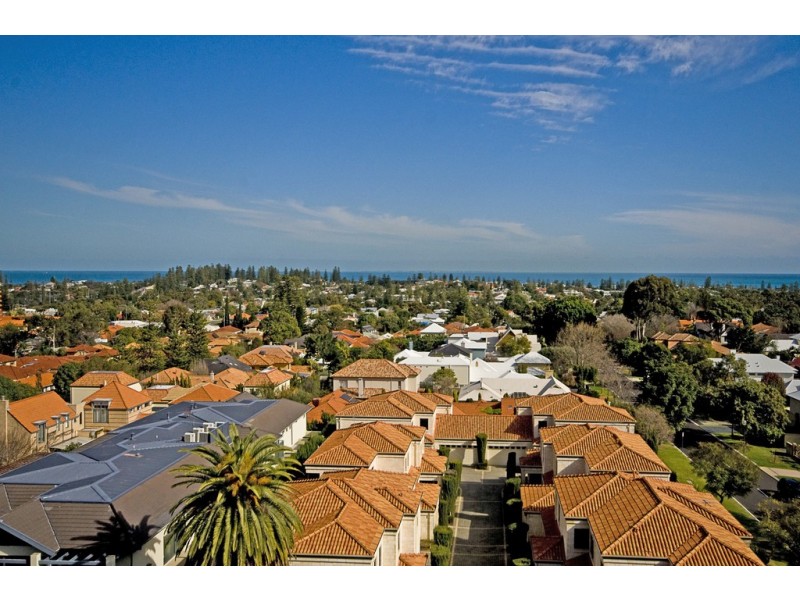 9/2 Bindaring Parade, Claremont WA 6010