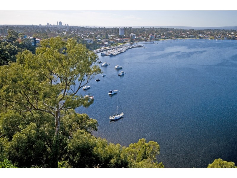 9/2 Bindaring Parade, Claremont WA 6010