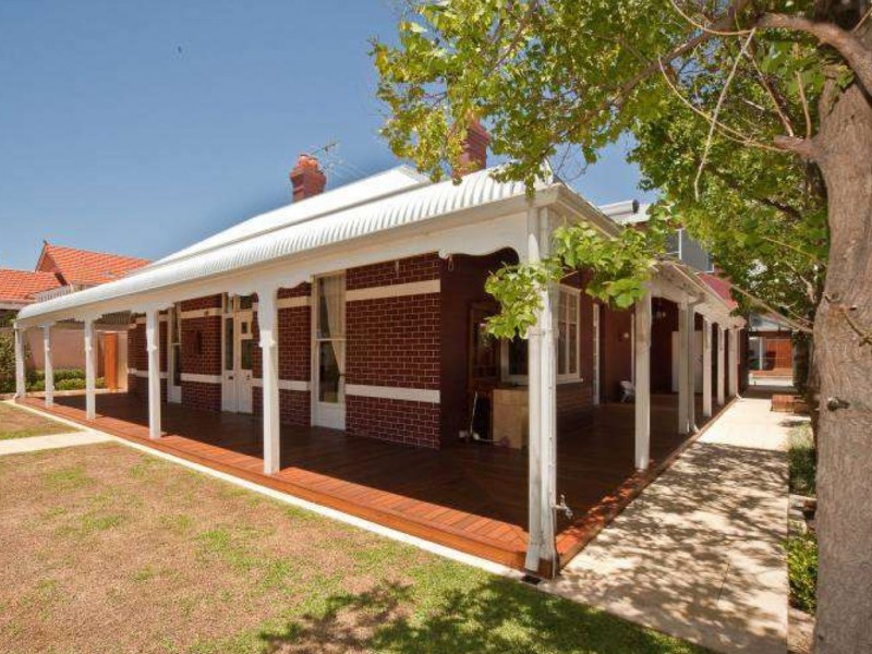 94 Shenton Road, Swanbourne WA 6010