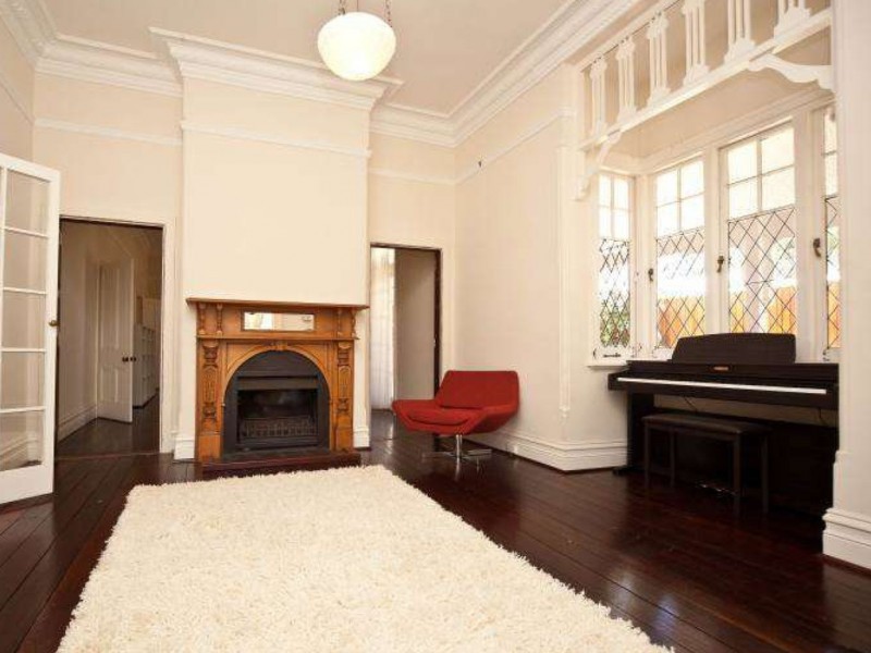 94 Shenton Road, Swanbourne WA 6010