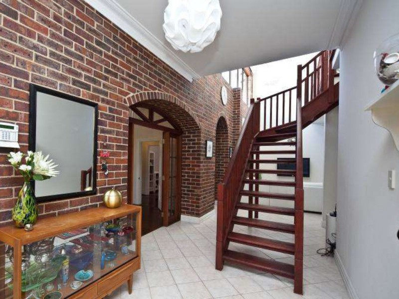 94 Shenton Road, Swanbourne WA 6010