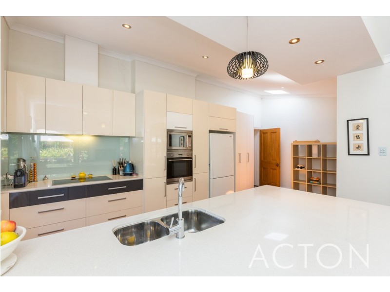 70 Railway Street, Cottesloe WA 6011