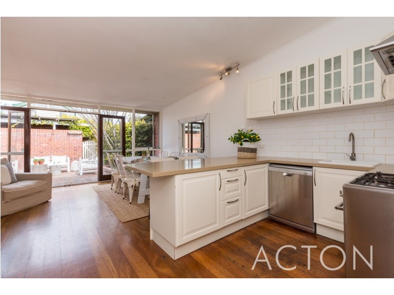 11A Martha Street, Beaconsfield WA 6162