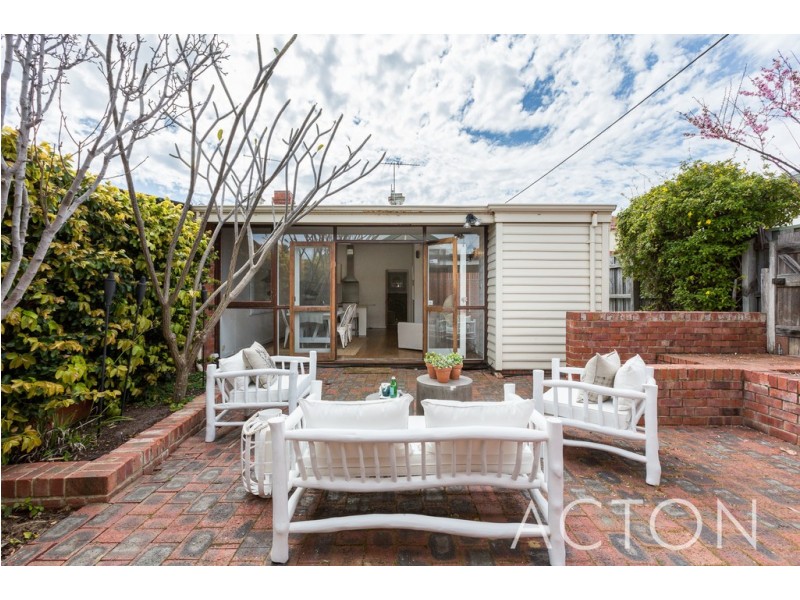 11A Martha Street, Beaconsfield WA 6162