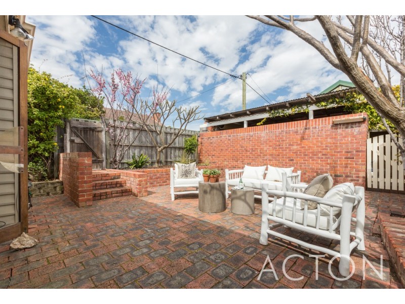 11A Martha Street, Beaconsfield WA 6162