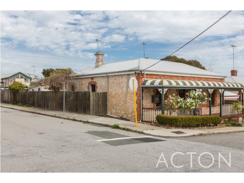 11A Martha Street, Beaconsfield WA 6162