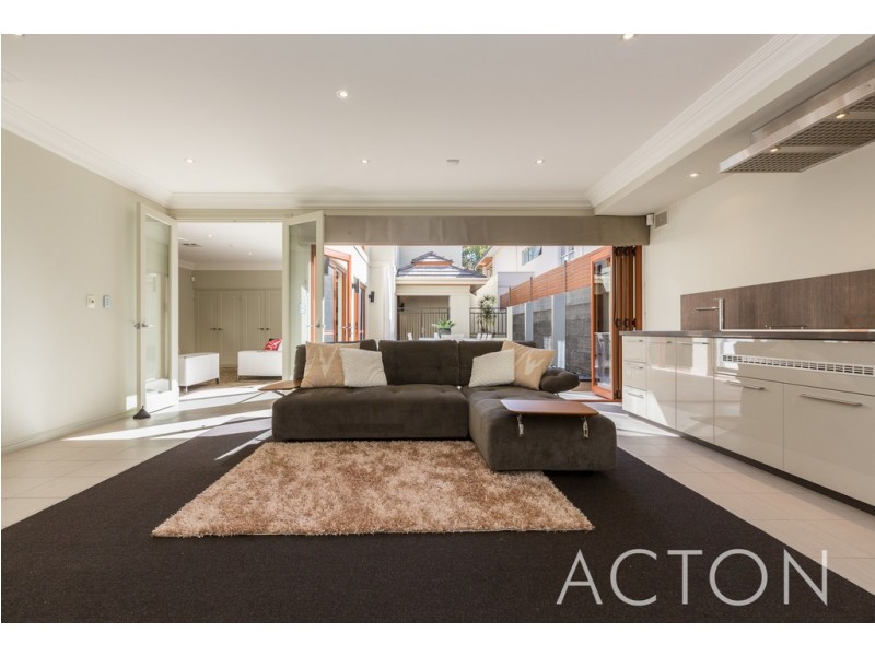 5 Derby Street, Swanbourne WA 6010