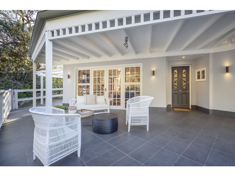 27 Boscombe Avenue, City Beach WA 6015