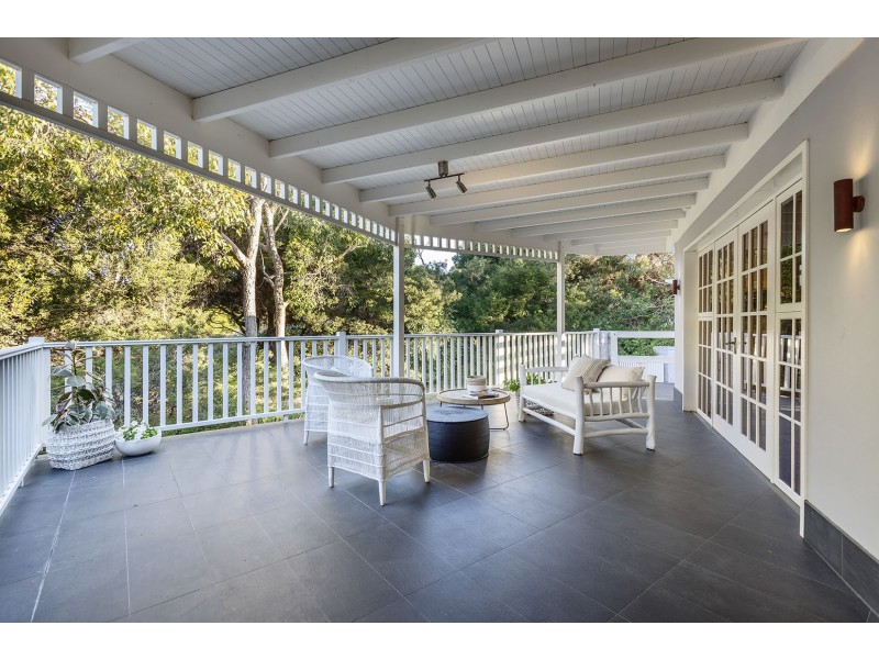 27 Boscombe Avenue, City Beach WA 6015