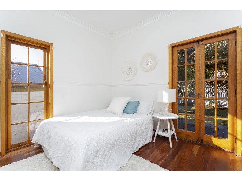 27 Boscombe Avenue, City Beach WA 6015