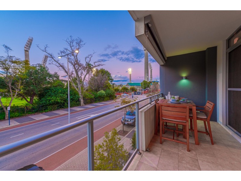 15/3 Hay St, East Perth WA 6004