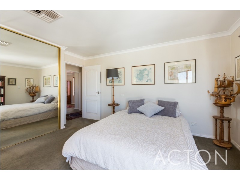 18 Arenga Court, Mount Claremont WA 6010