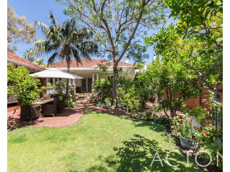 189 Curtin Avenue, Cottesloe WA 6011