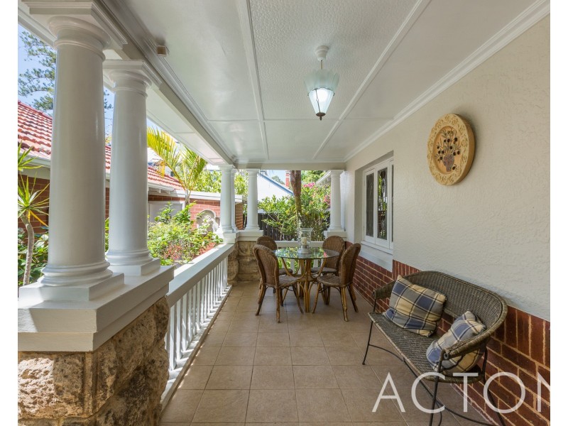 189 Curtin Avenue, Cottesloe WA 6011