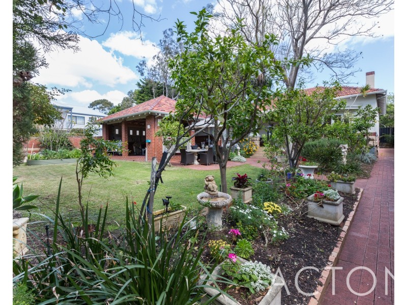 189 Curtin Avenue, Cottesloe WA 6011