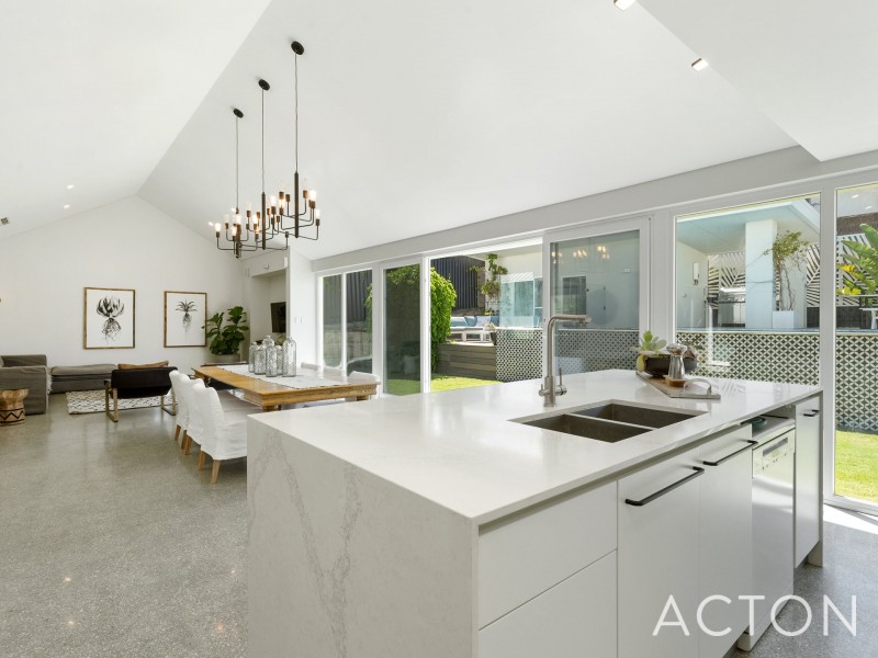 121 North Street, Swanbourne WA 6010