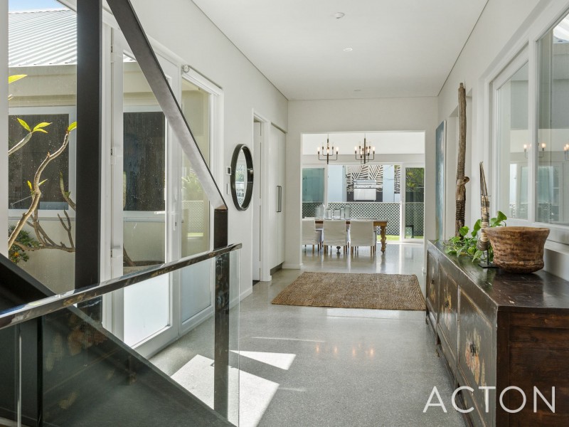 121 North Street, Swanbourne WA 6010