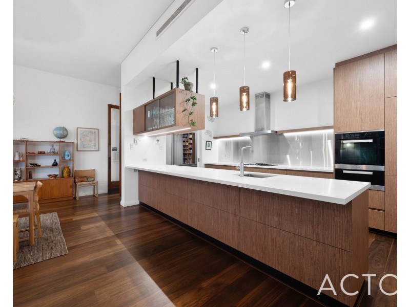 7 Beach Street, Cottesloe WA 6011