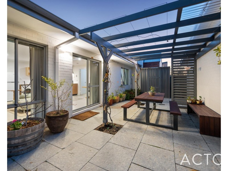 7 Beach Street, Cottesloe WA 6011