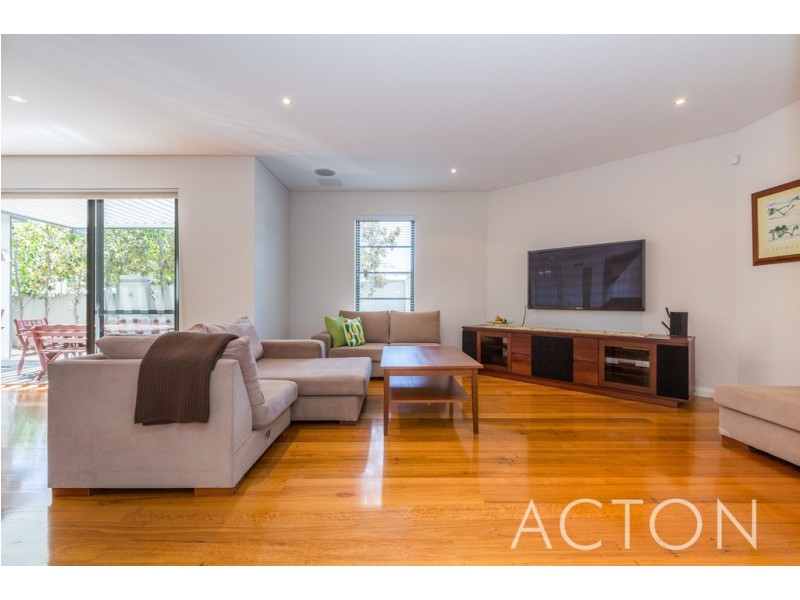 129 Adelma Road, Dalkeith WA 6009