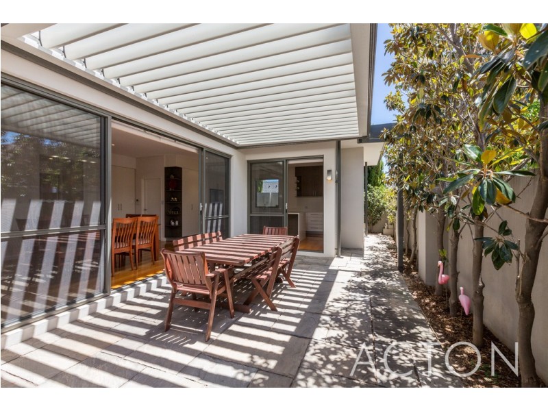 129 Adelma Road, Dalkeith WA 6009