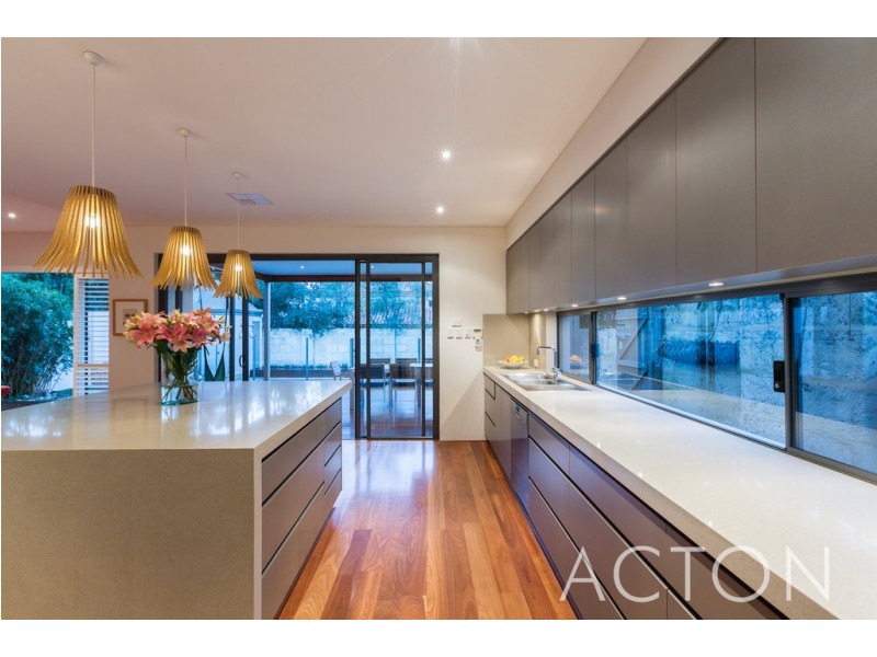 256 Marmion Street, Cottesloe WA 6011