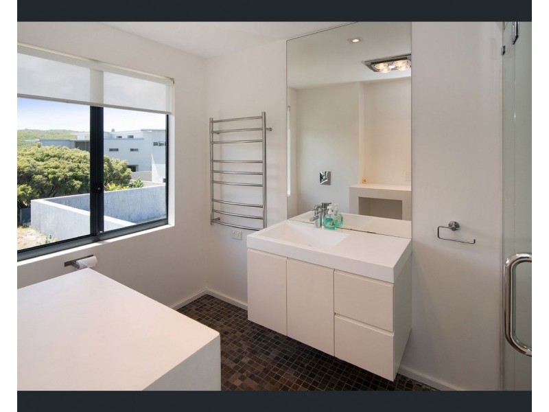 1 Laurina Place, Gnarabup WA 6285