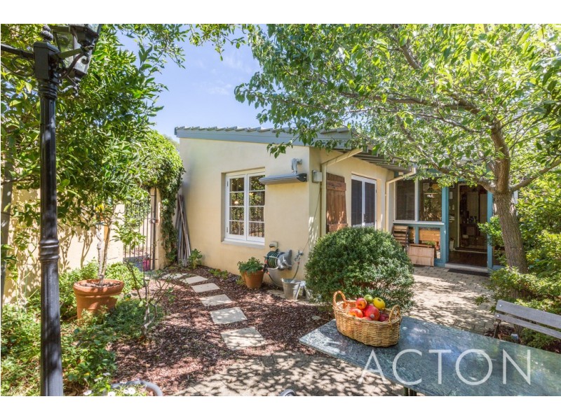 7a Renown Avenue, Claremont WA 6010