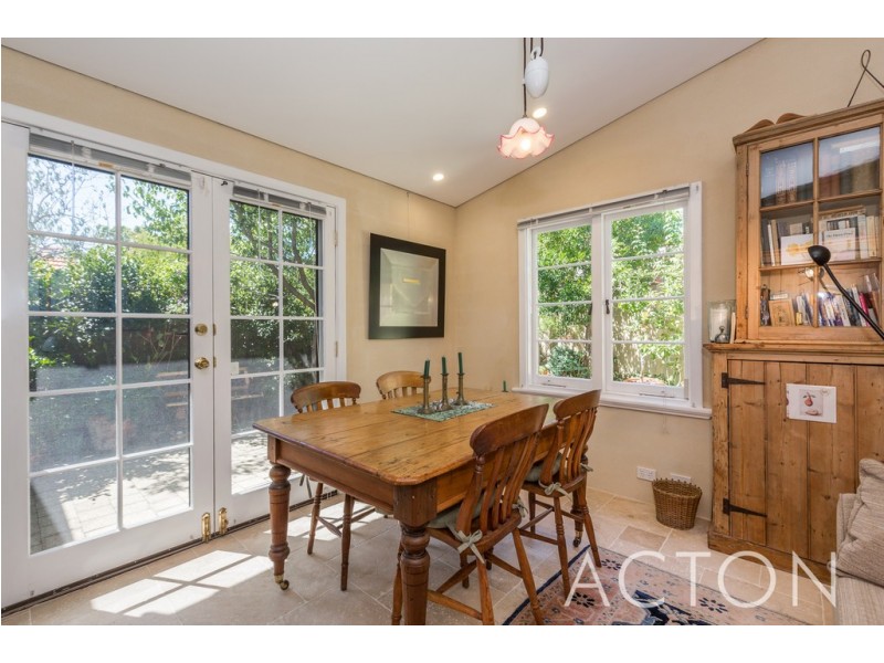 7a Renown Avenue, Claremont WA 6010