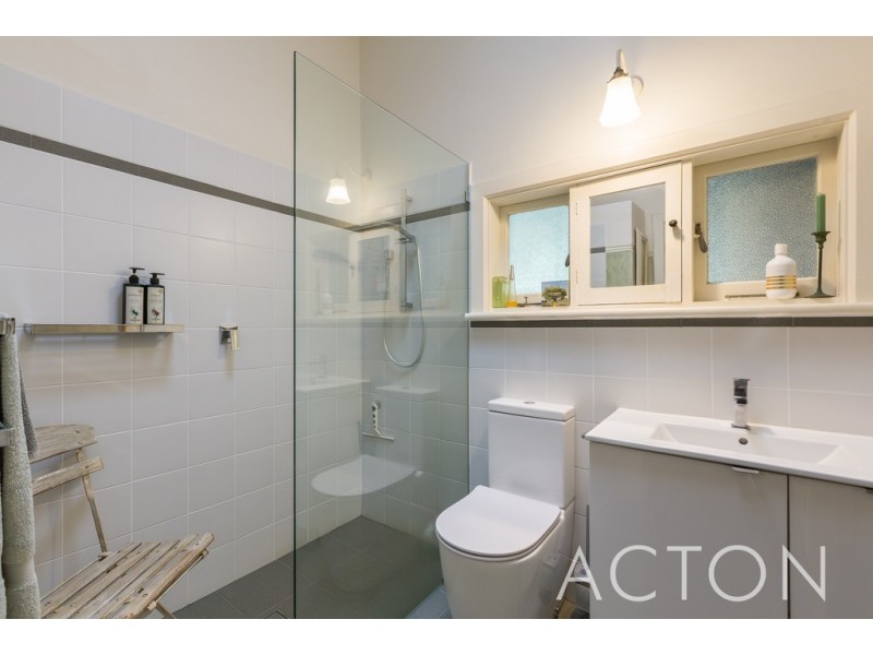 7a Renown Avenue, Claremont WA 6010