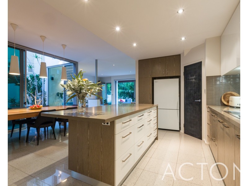 25 Perth Street, Cottesloe WA 6011