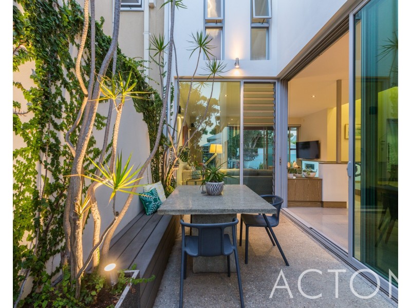 25 Perth Street, Cottesloe WA 6011