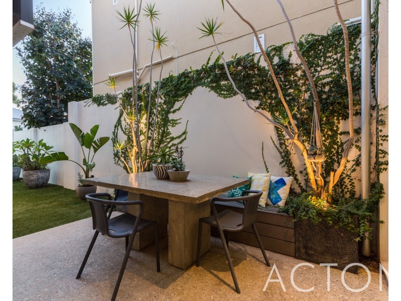 25 Perth Street, Cottesloe WA 6011