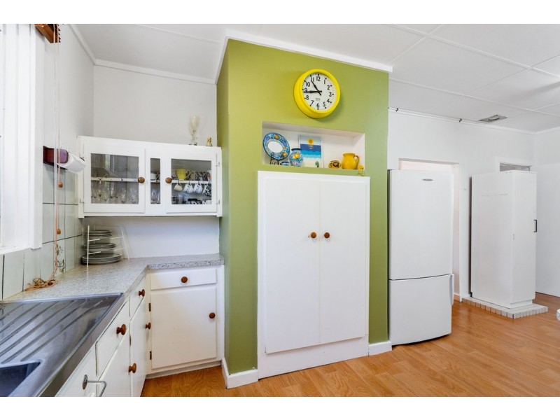 60 Strickland Street, Mount Claremont WA 6010