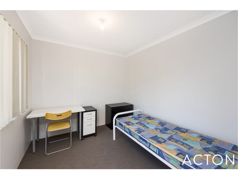 1/64 Broadway, Crawley WA 6009