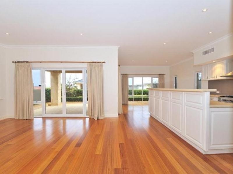 10 The Cutting, Mosman Park WA 6012